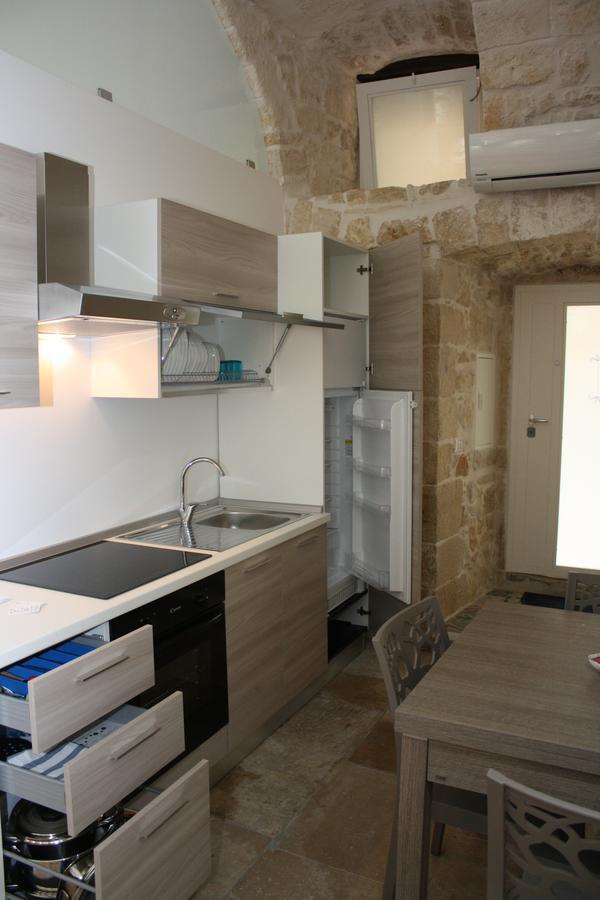 Lilla B&B Luxury Apartments มอลเฟตตา ภายนอก รูปภาพ